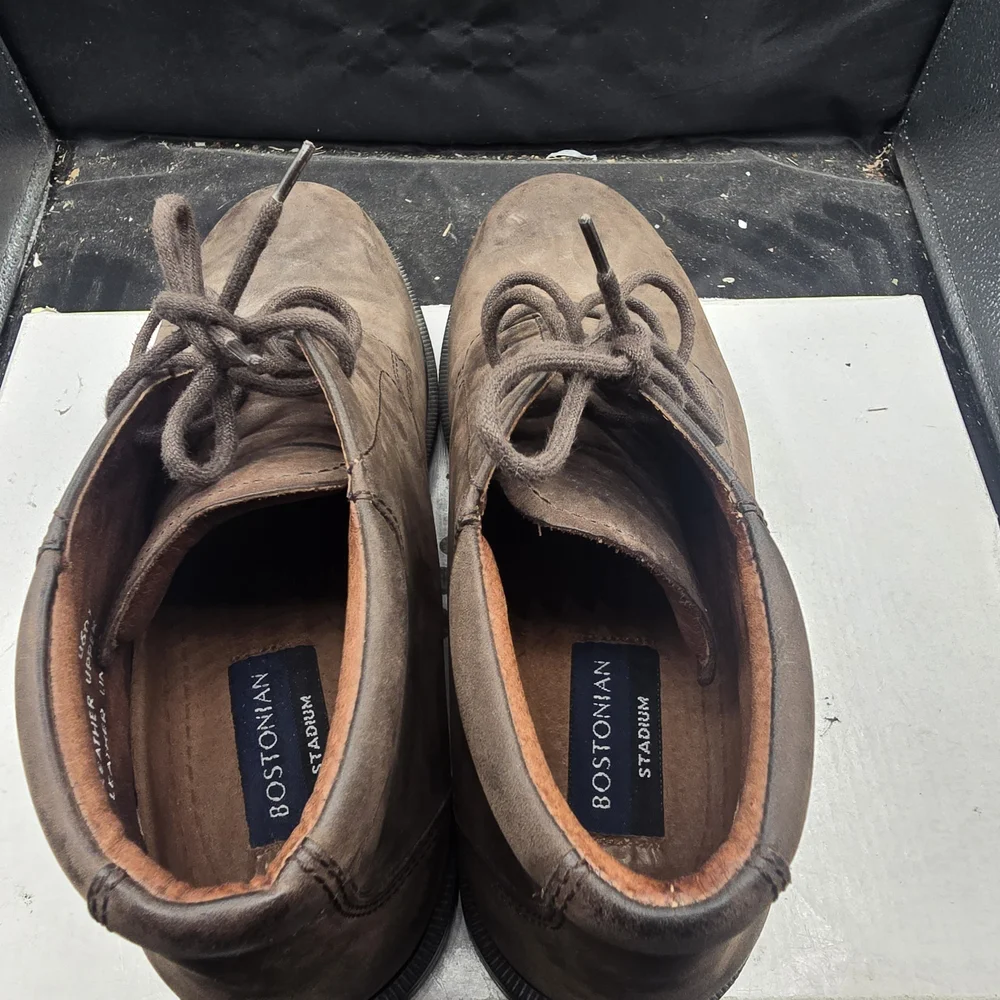 Bostonian Suede‎ Brown Chukka Boots